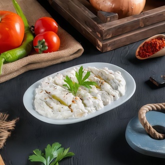 Yoğurtlu Patlıcan Salata görseli