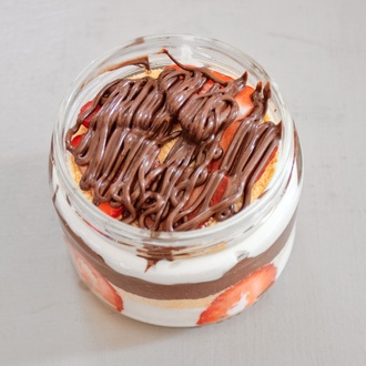 Çilekli Nutellalı Mag görseli