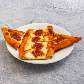 Kaşarlı Sucuklu Pide görseli