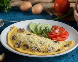 Mantarlı Kaşar Peynirli Omlet görseli