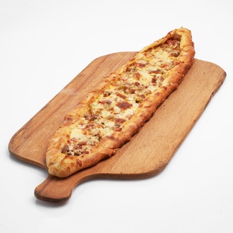 Kuşbaşılı Kaşarlı Pide görseli