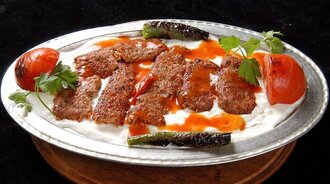 Yoğurtlu Kebap görseli