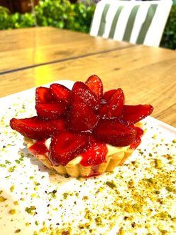 Çilekli Tart (Tek Kişilik) görseli