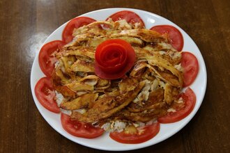 Pilav Üstü Tavuk Döner görseli