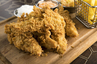 Kemiksiz Kızartılmış Çıtır Tavuk görseli