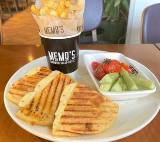 Kaşarlı Bazlama Tost görseli