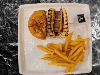 Akbıyık Füme Etli Burger görseli
