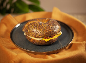 3 Peynirli Bagel Sandviç görseli