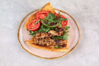3/4 Ekmek Arası Izgara Tavuk İncik Şiş görseli