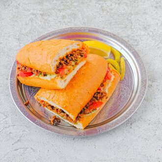 Ekmek Arası Et Tantuni görseli