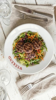 Köfteli Salata görseli