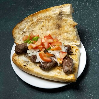 Yarım Ekmek Arası Izgara Köfte görseli