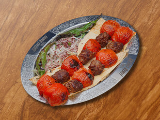 Domatesli Kebap görseli