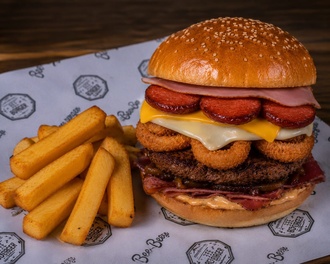 Deli Dolu Burger görseli