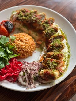 Sarma Beyti Kebap görseli