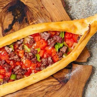 Kuşbaşılı Pide görseli