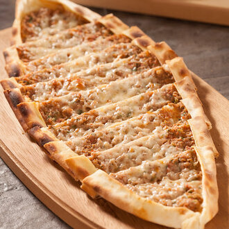 Kıymalı Kaşarlı Pide görseli