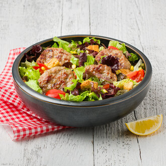 Izgara Köfteli Salata görseli