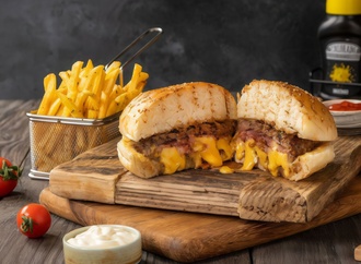 Julius Cheddar Menü görseli