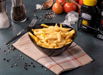 Erimiş Cheddarlı Patates Kızartması görseli