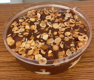 Sütlü Çikolatalı Fındıklı Profiterol (500 Gr.) görseli