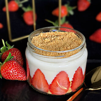 Çilekli Mag Cup görseli