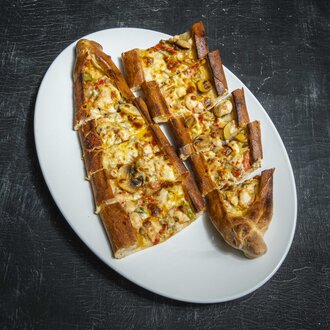 Tavuklu Mantarlı Kaşarlı Pide (Açık) görseli