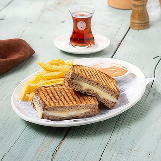 Alaçatı Kaşarlı Tost görseli