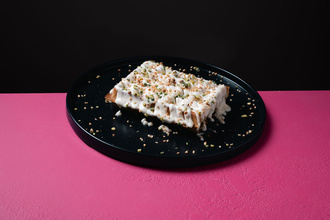 Beyaz Çikolatalı Jumbo Waffle görseli