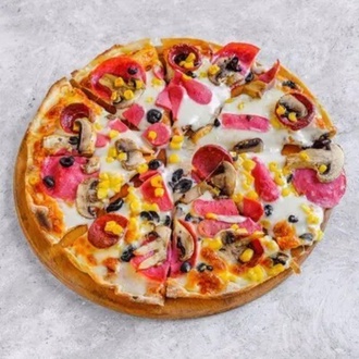Şarküteri Pizza görseli