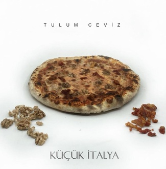 Tulum Peynirli Cevizli Pizza görseli