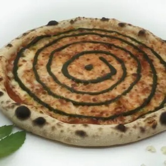 Kraliçe Margherita Pizza görseli