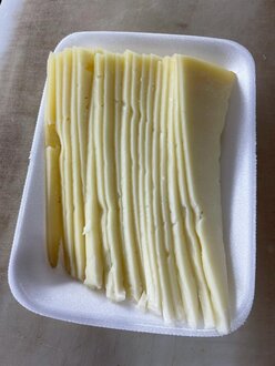 Eski Kaşar Peyniri Tabağı (250 Gr.) görseli
