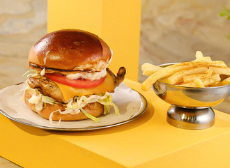Chicken Cheeseburger Menü görseli