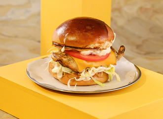 Chicken Cheeseburger görseli