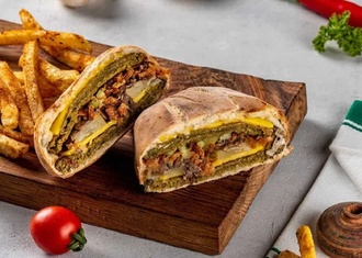 Hawaiian Vegan Hamza görseli