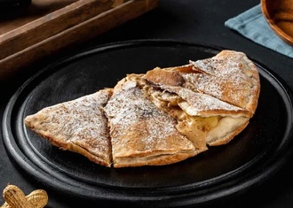 Peanut Butter Calzone görseli