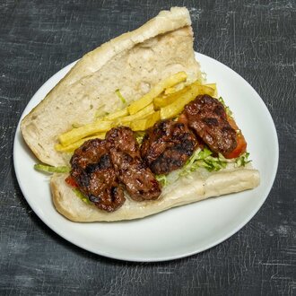 Yarım Ekmek Arası Izgara Köfte görseli