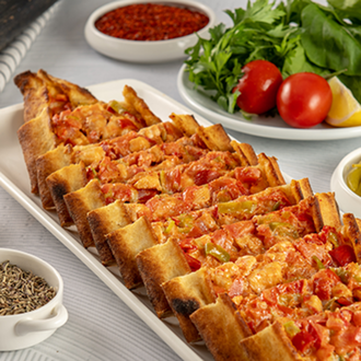 Tavuklu Pide görseli