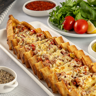 Kuşbaşılı Kaşarlı Pide görseli