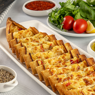 Patatesli Kaşarlı Pide görseli