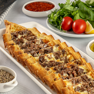 Kavurmalı Kaşarlı Pide görseli