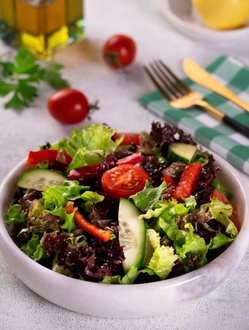 Mevsim Salata görseli