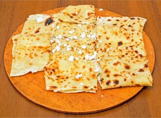 Lor Peynirli & Patatesli Gözeleme görseli