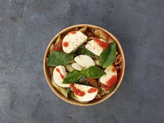 Mozzarela Peynirli Kase (Mozzarela Cheese Bowl) görseli