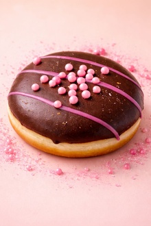 Choc Cherry Berliner görseli