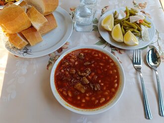 Pirinç Pilavı Üzeri Kuru Fasulye görseli