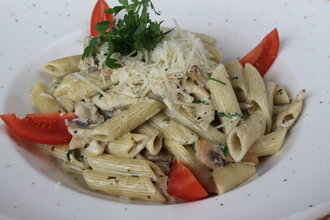 Penne Alfredo görseli