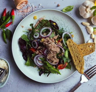 Ton Balıklı Salata görseli