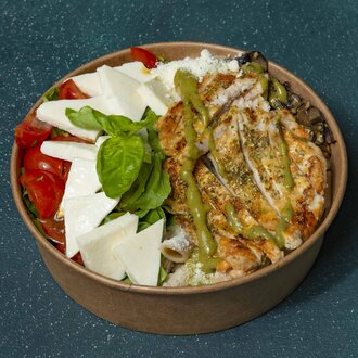 Ciotola Di Melanzane Con Pollo (Naples Bowl) görseli